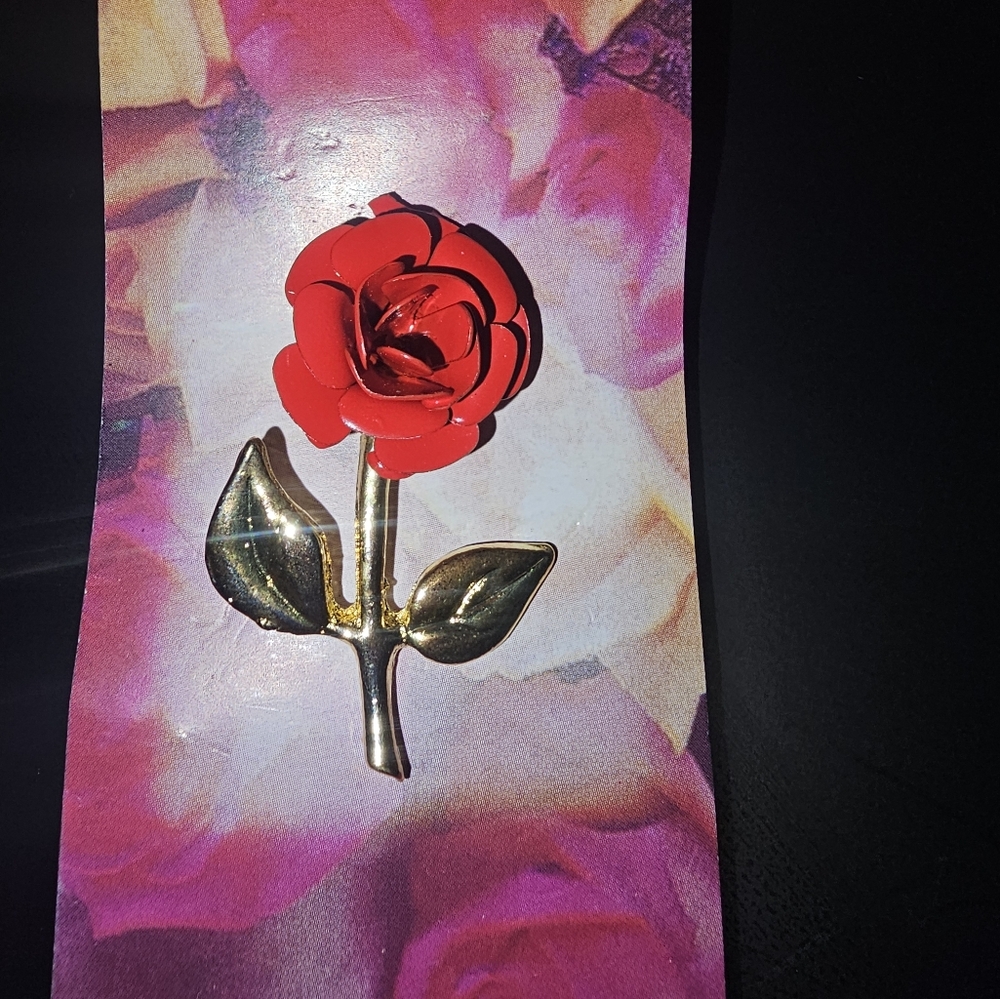 Rose pin